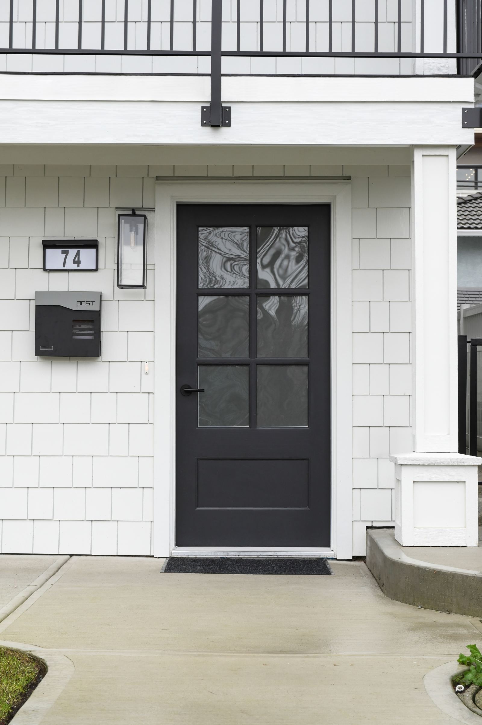 4740 Albert Street photo 2