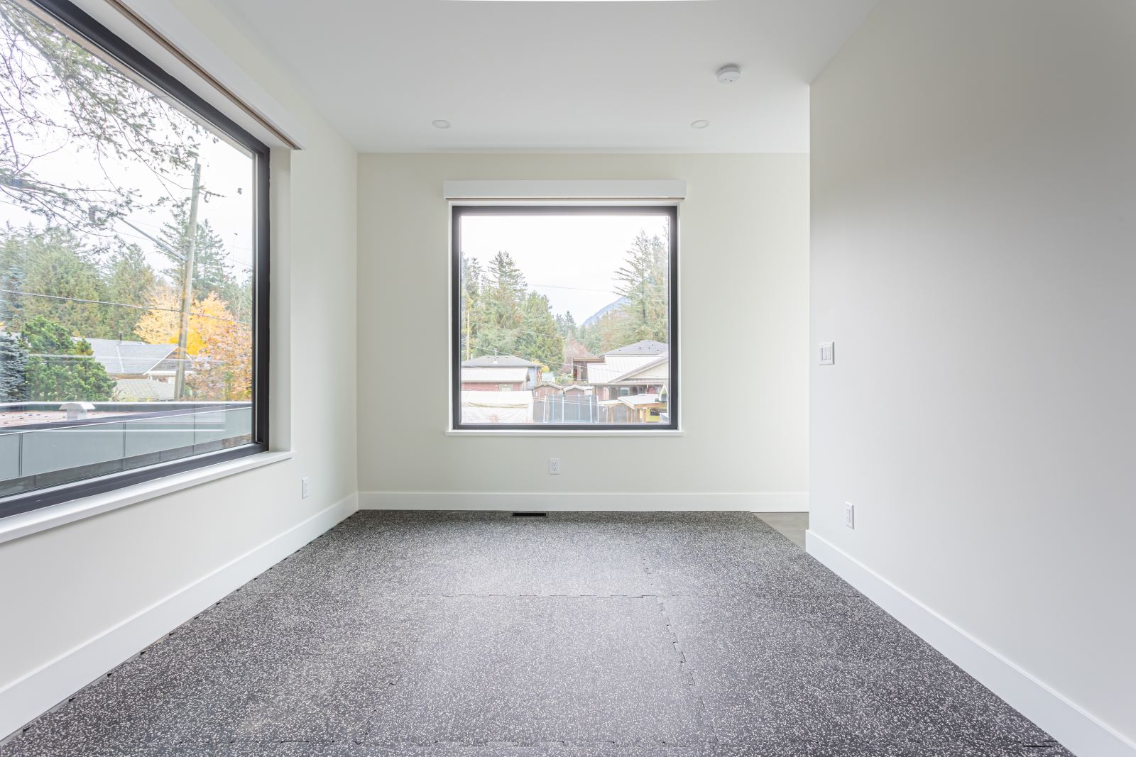514 Park Drive photo 3