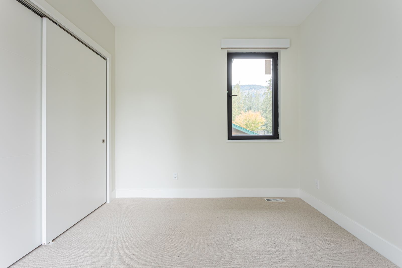 514 Park Drive photo 8